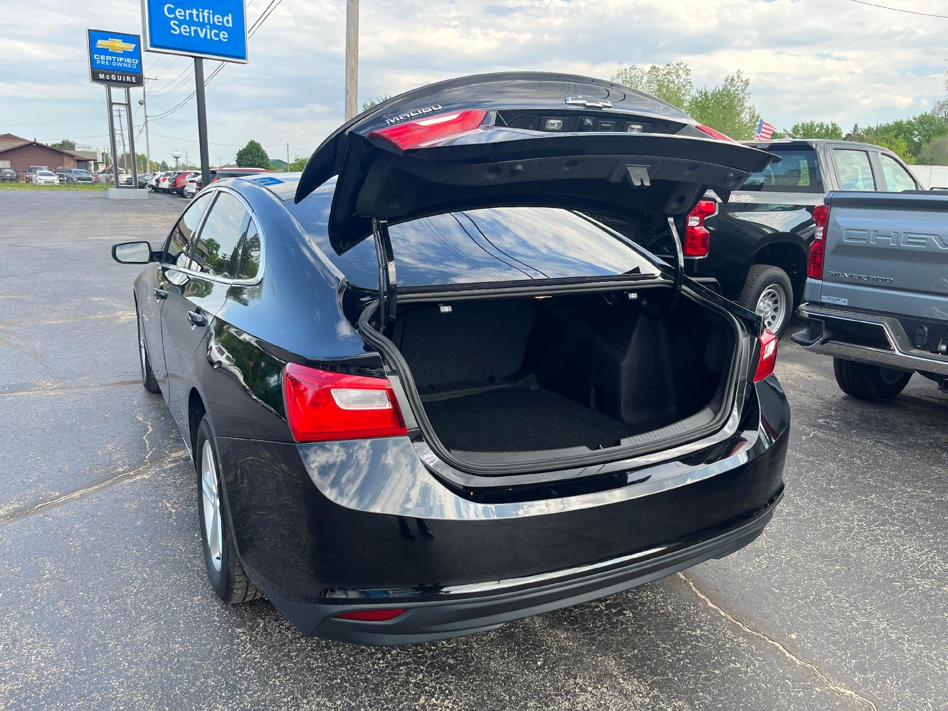 2022 Chevrolet Malibu LS