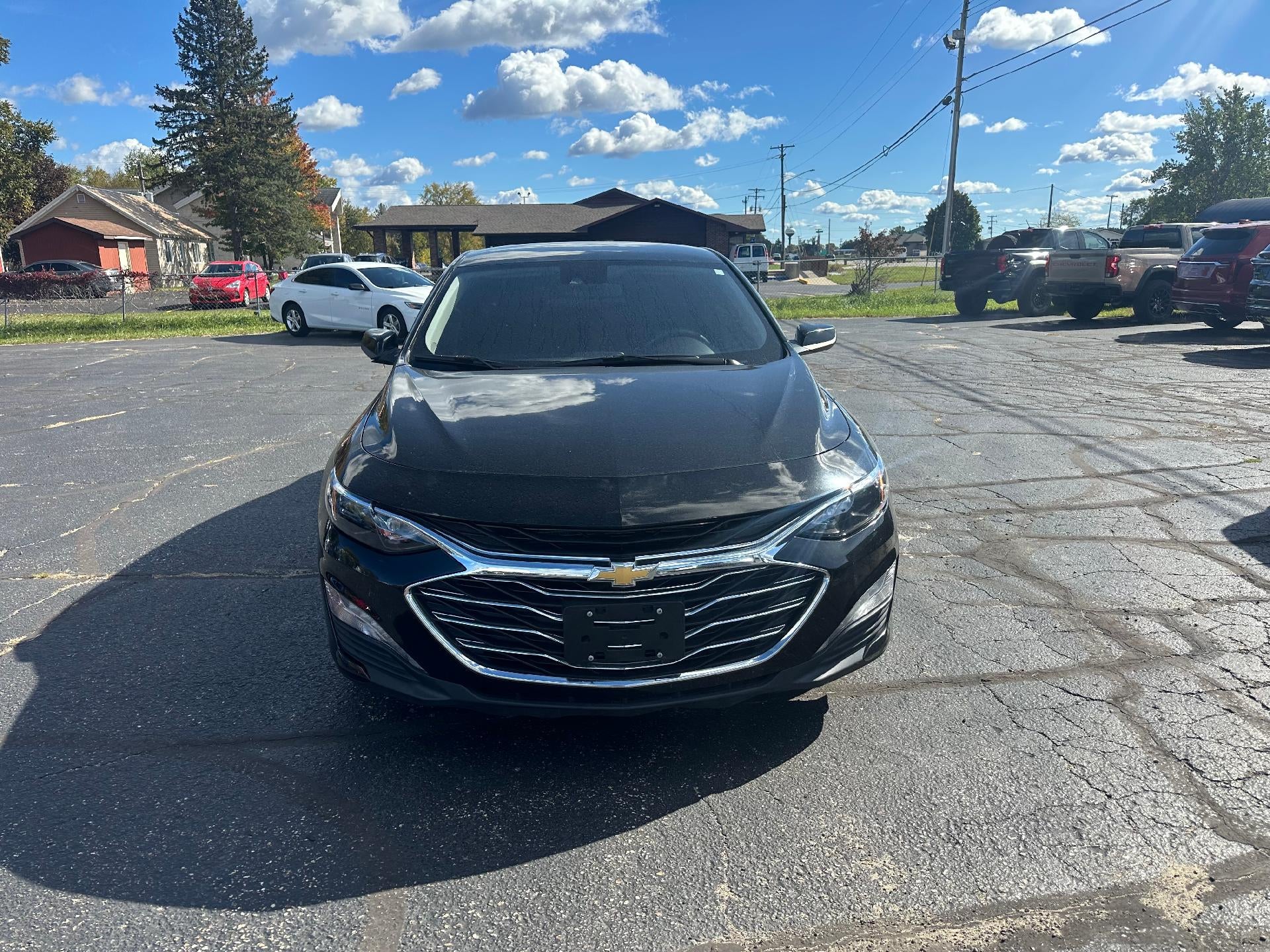 Used 2023 Chevrolet Malibu 1LT with VIN 1G1ZD5ST8PF183535 for sale in Clare, MI