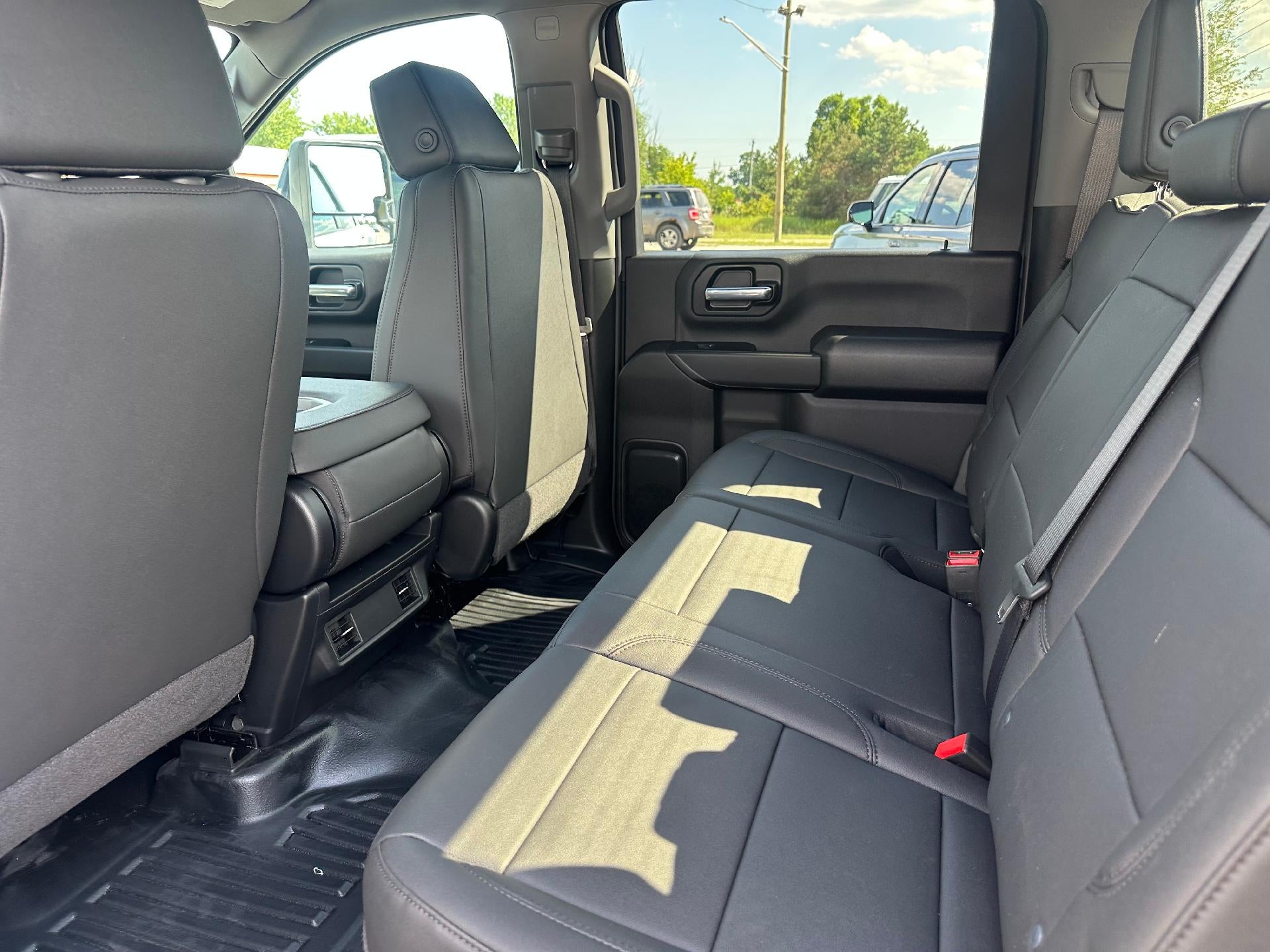 2026 Chevrolet Silverado 3500 HD WT DRW