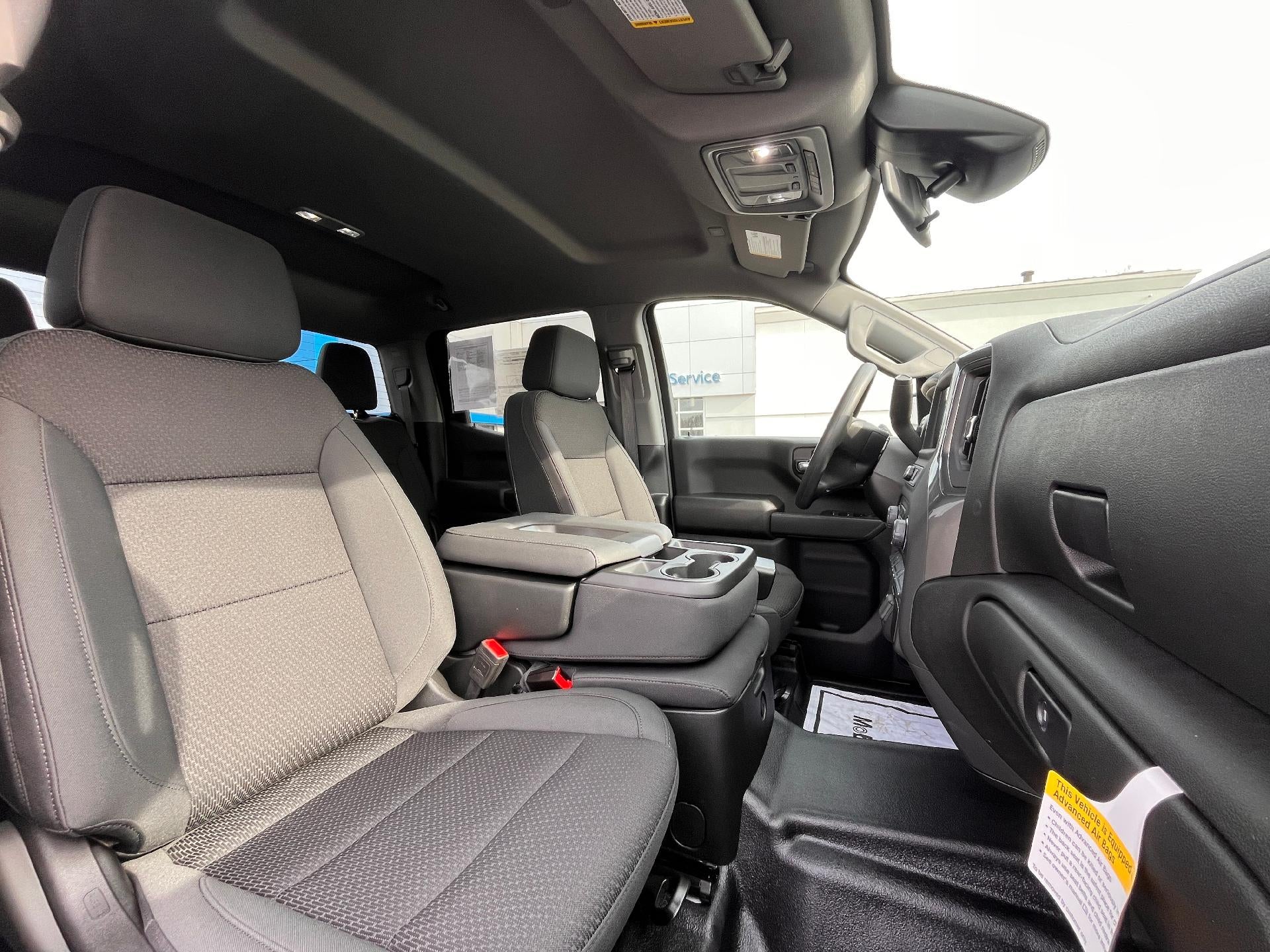 2025 Chevrolet Silverado 1500 WT