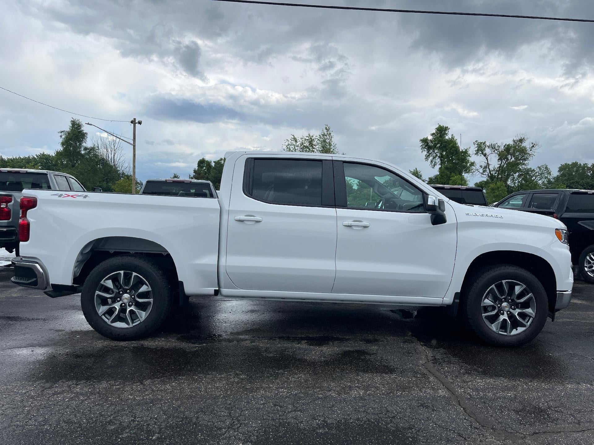 2026 Chevrolet Silverado 1500 LT (2FL)