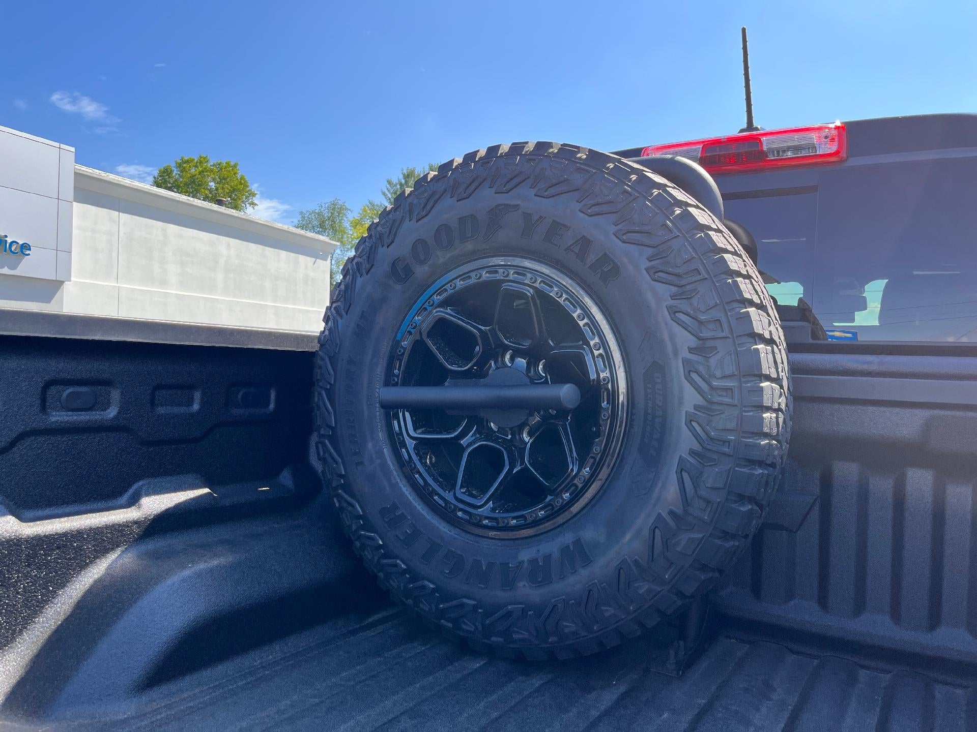 2025 Chevrolet Colorado ZR2