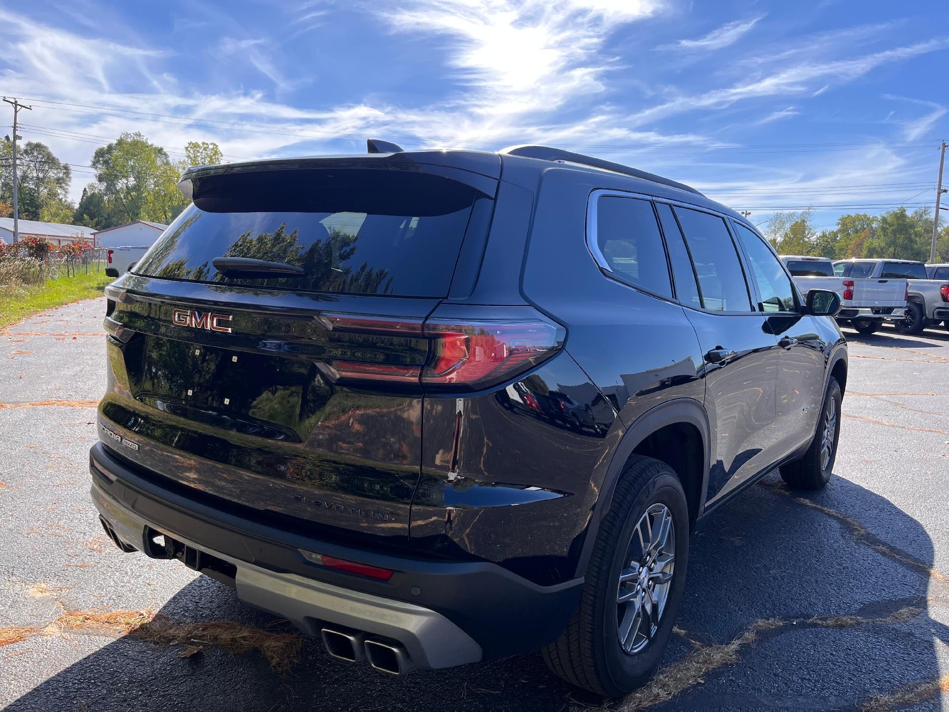 2025 GMC Acadia Elevation
