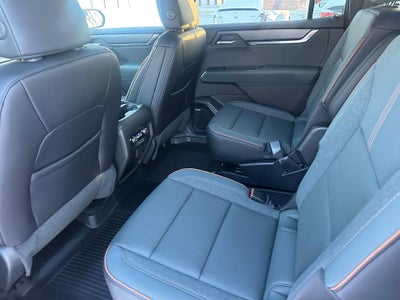 2025 GMC Acadia AT4