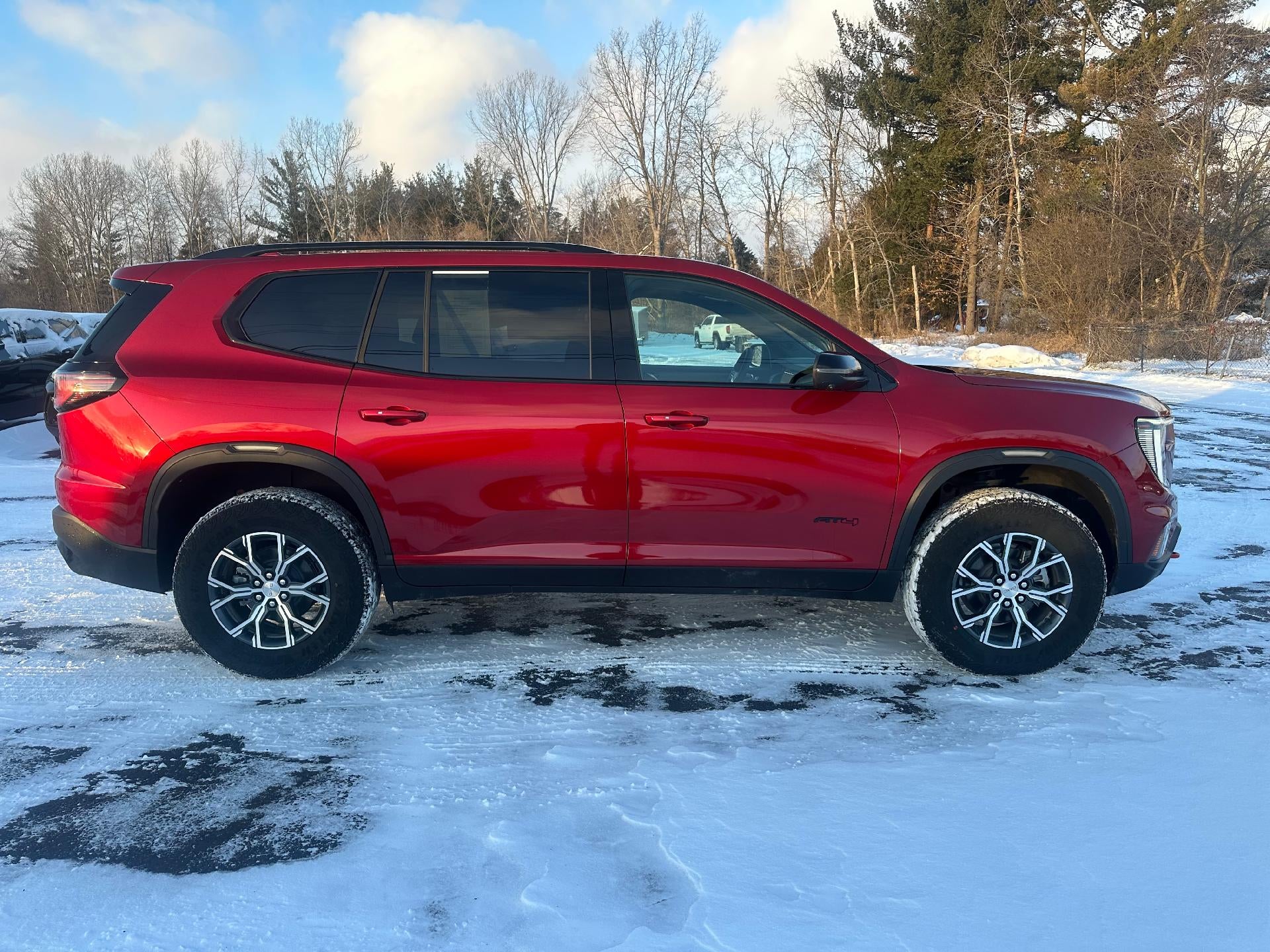 2025 GMC Acadia AT4