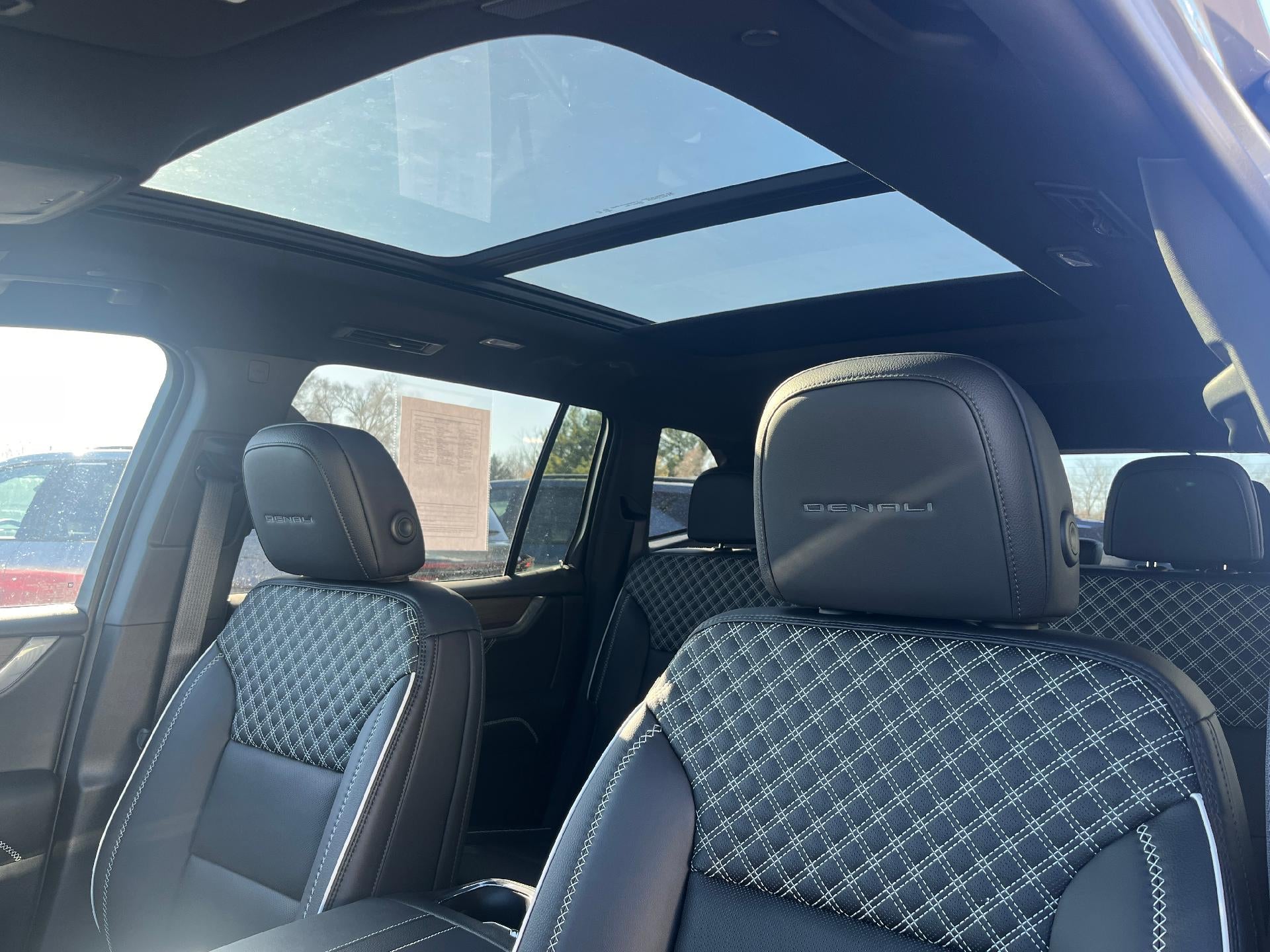 2025 GMC Acadia Denali