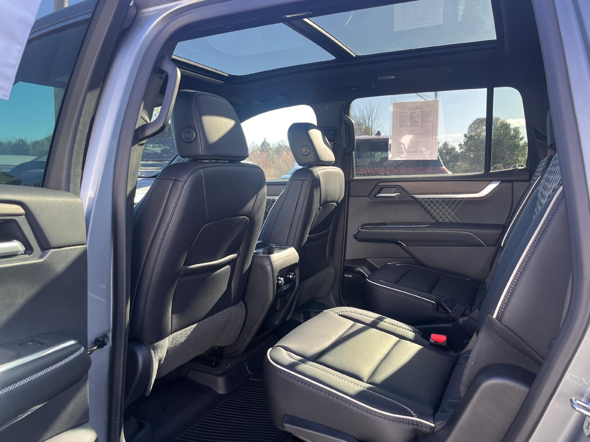 2025 GMC Acadia Denali