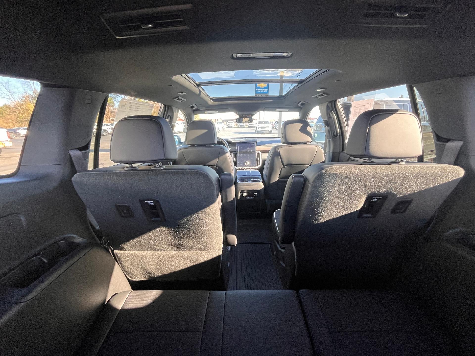 2025 GMC Acadia Denali