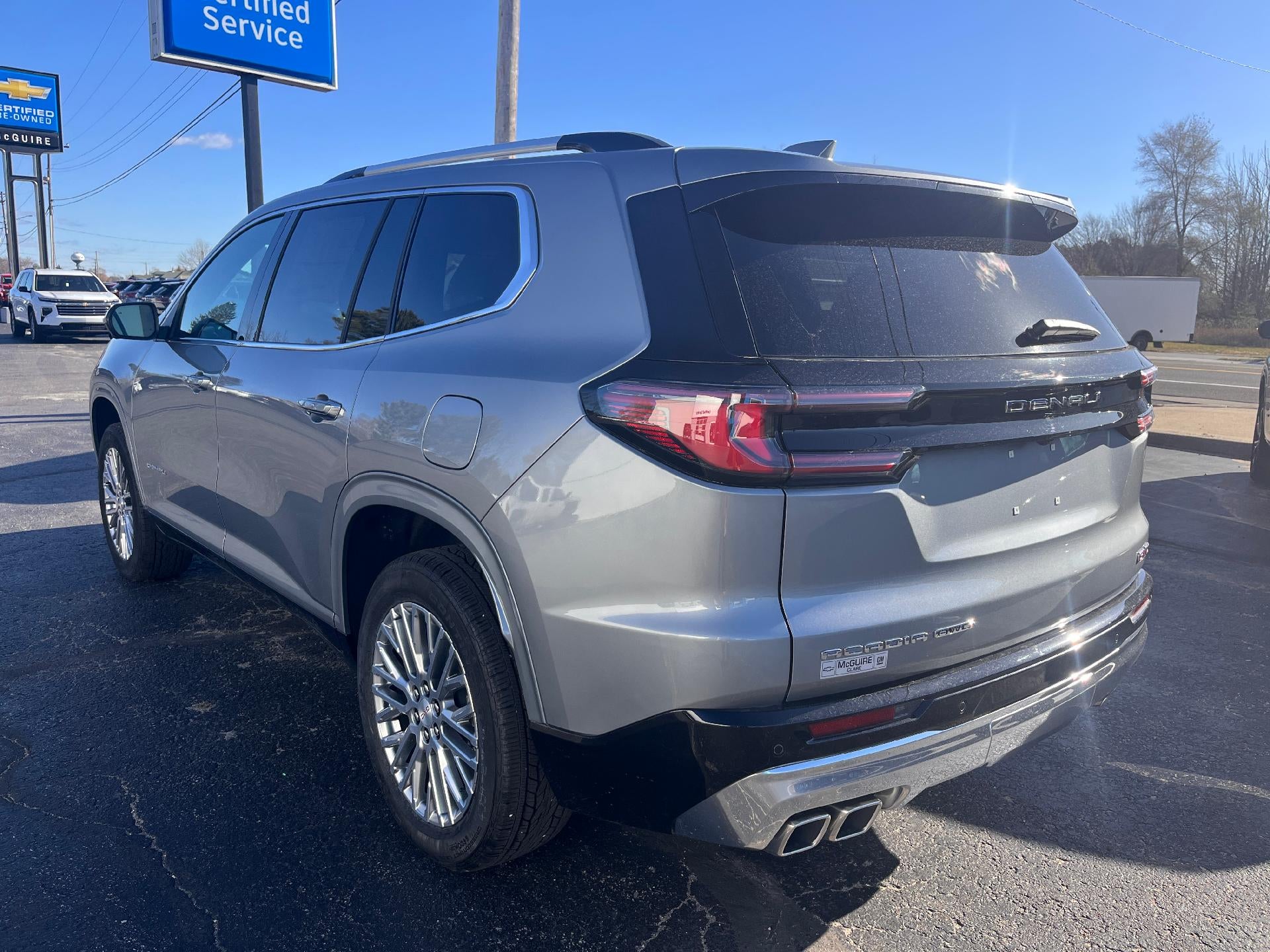 2025 GMC Acadia Denali