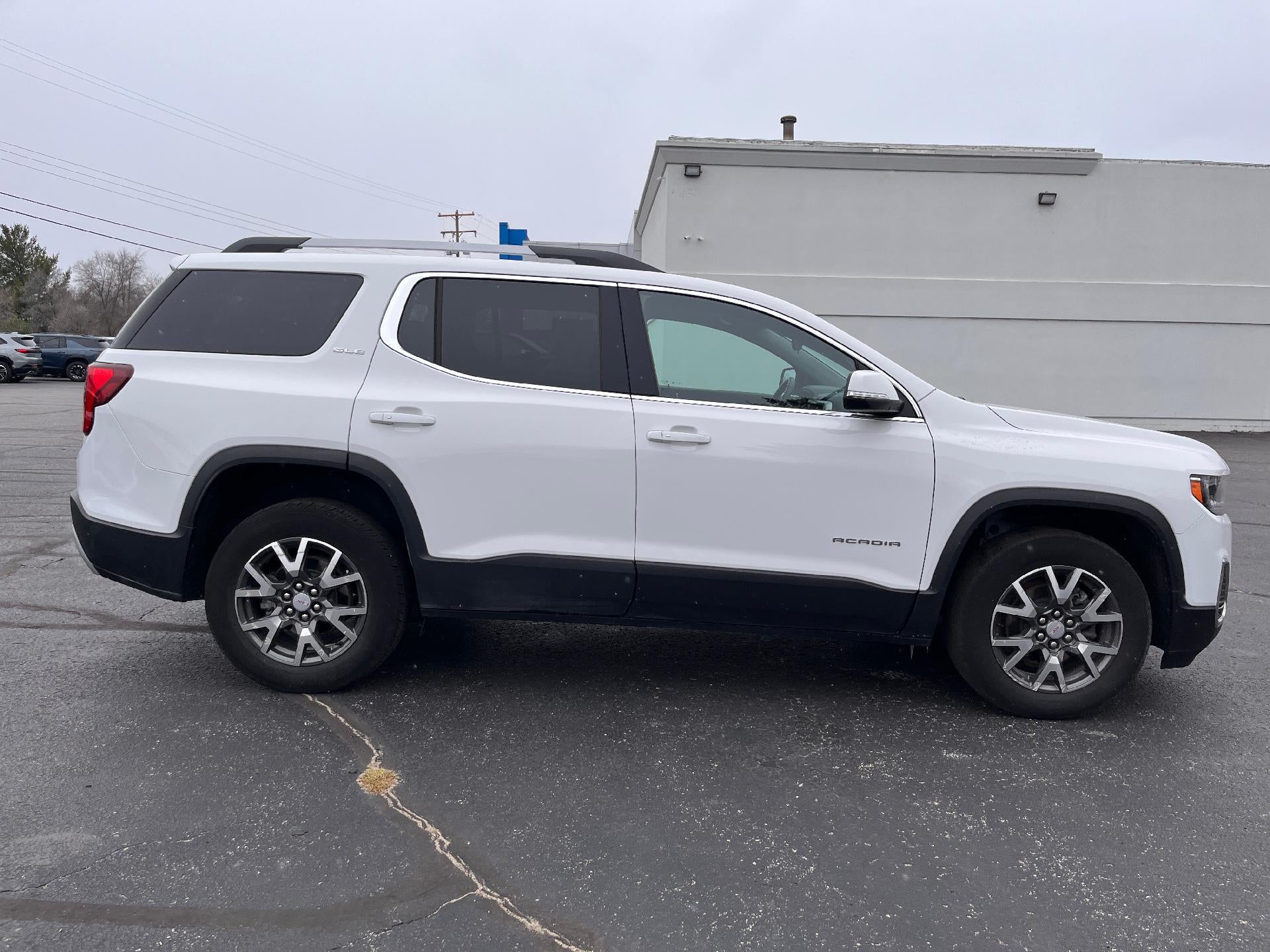 2023 GMC Acadia SLE
