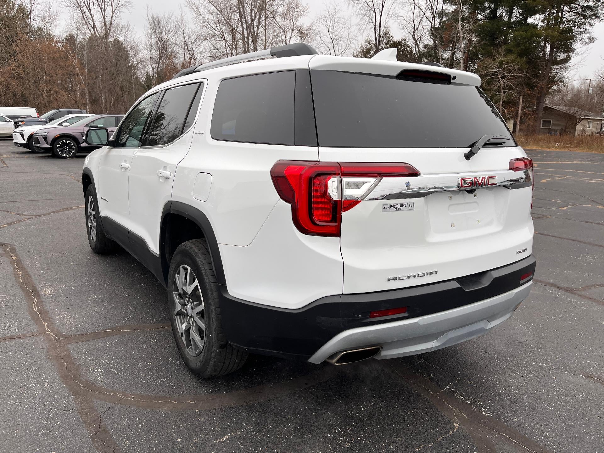 2023 GMC Acadia SLE