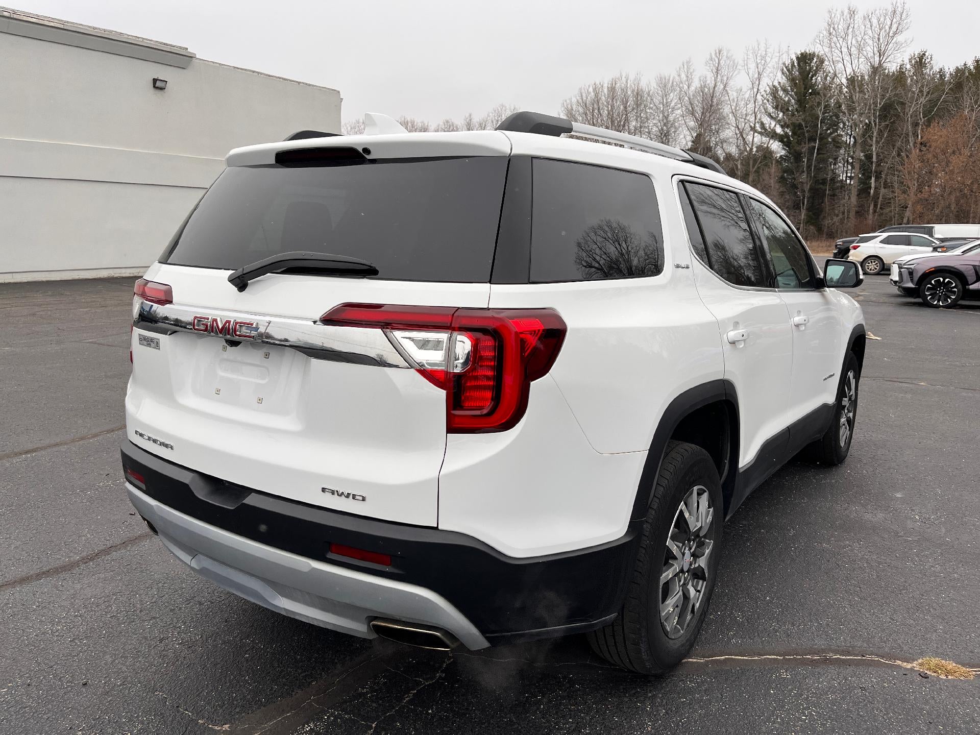 2023 GMC Acadia SLE