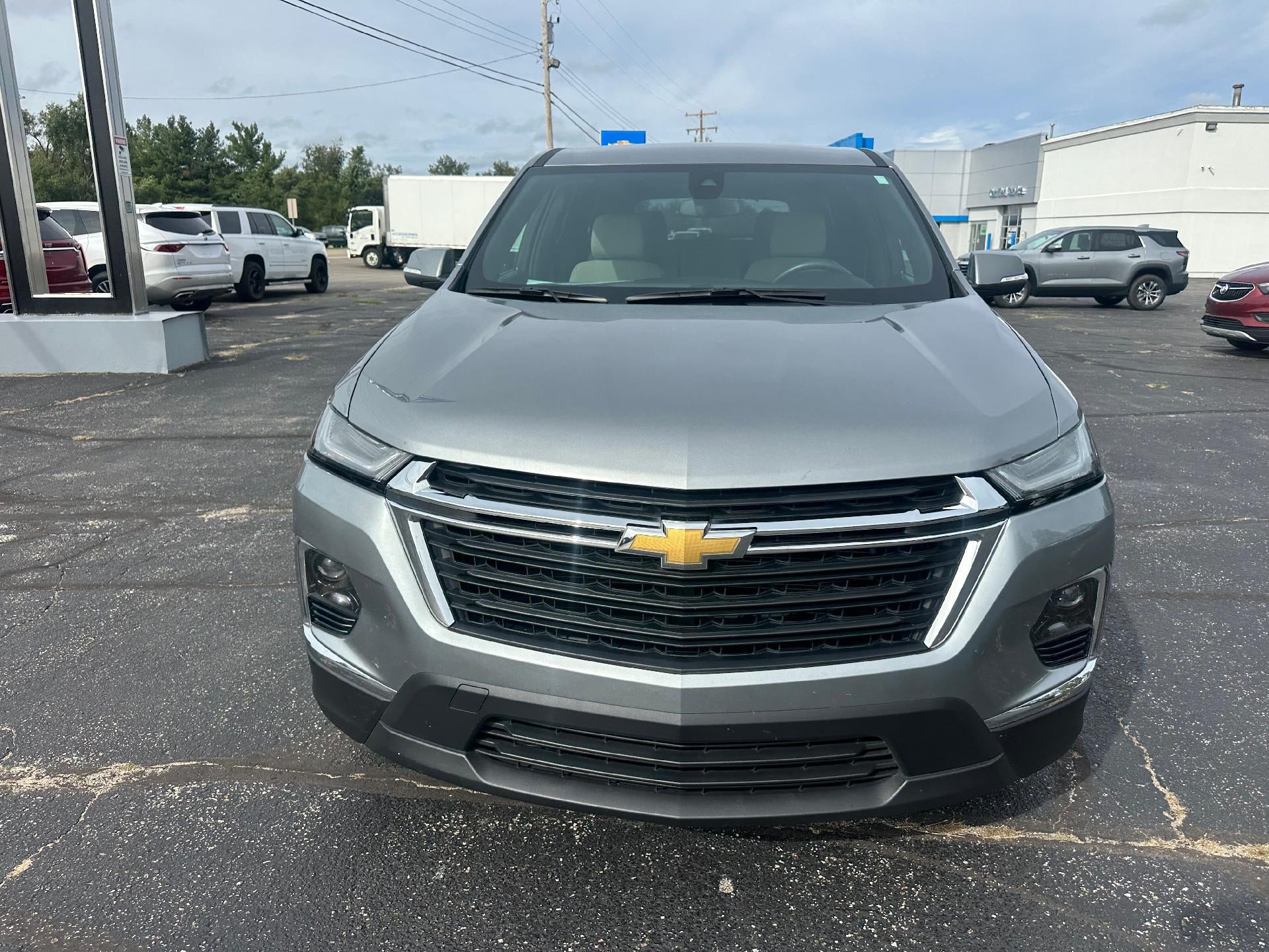 2023 Chevrolet Traverse LS