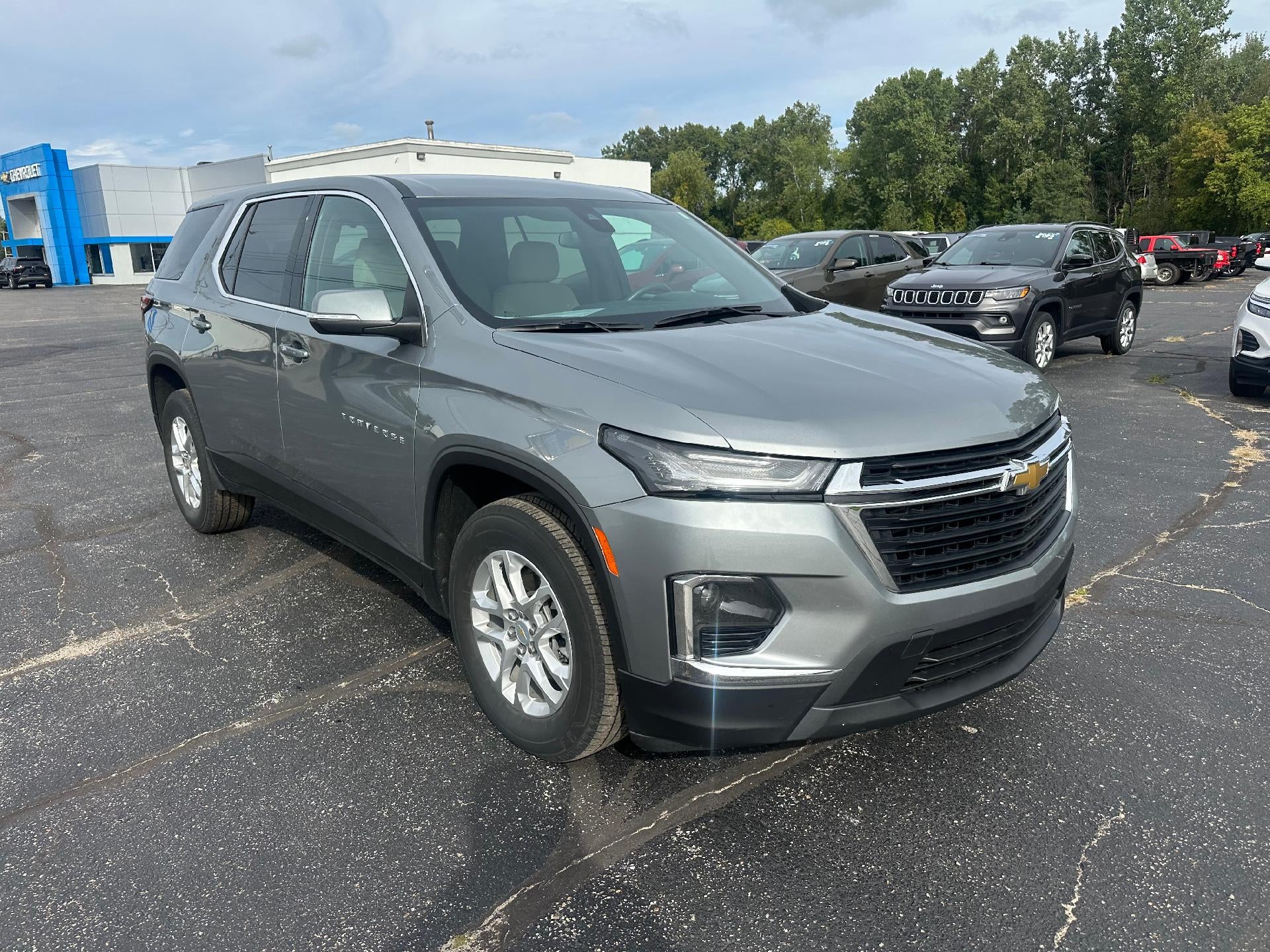 2023 Chevrolet Traverse LS