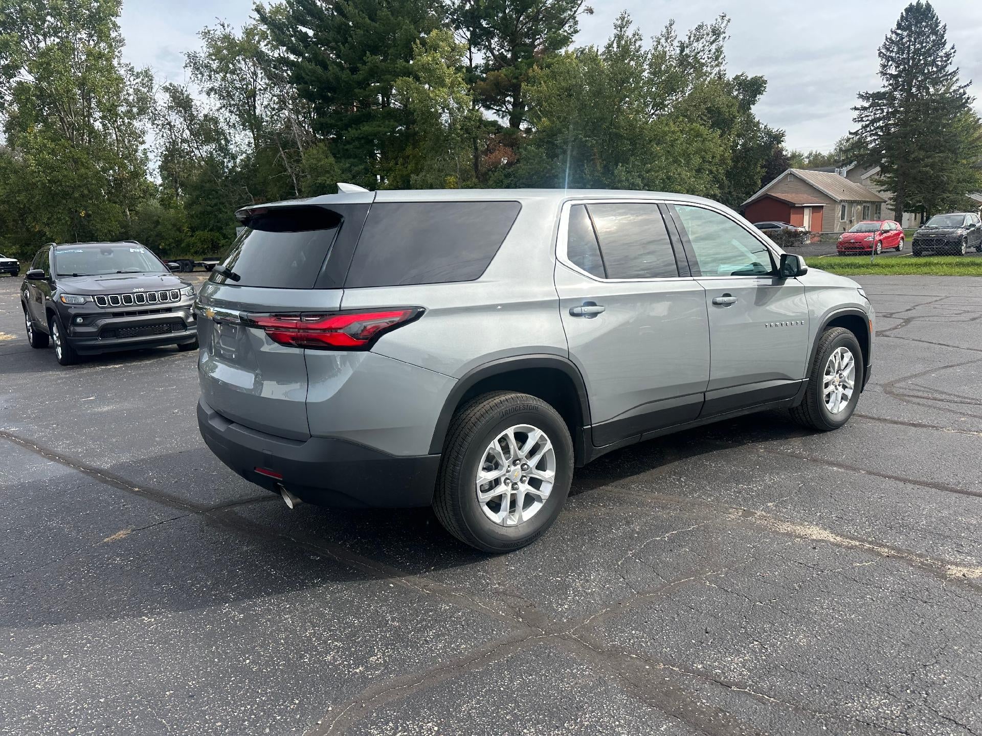 2023 Chevrolet Traverse LS