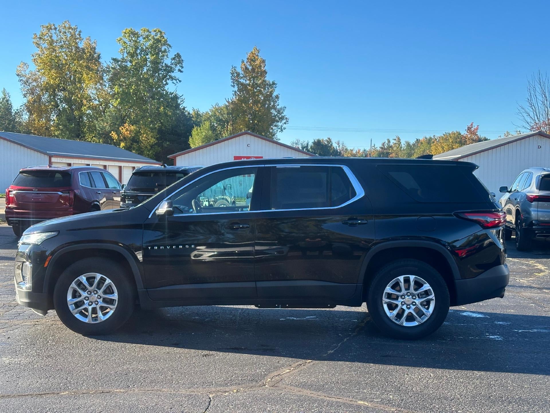 2023 Chevrolet Traverse LS