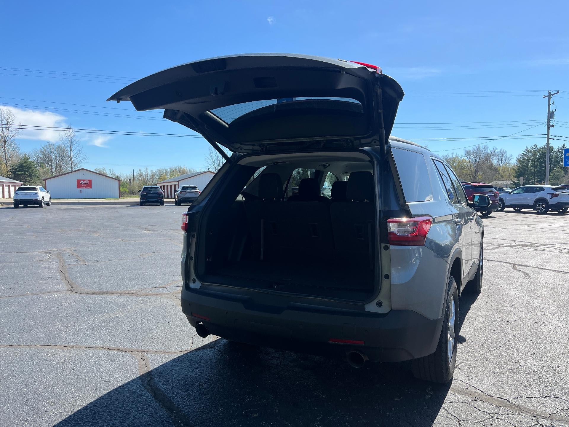 2021 Chevrolet Traverse LT Cloth