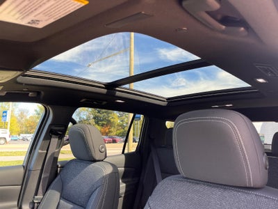 2025 Chevrolet Traverse LT