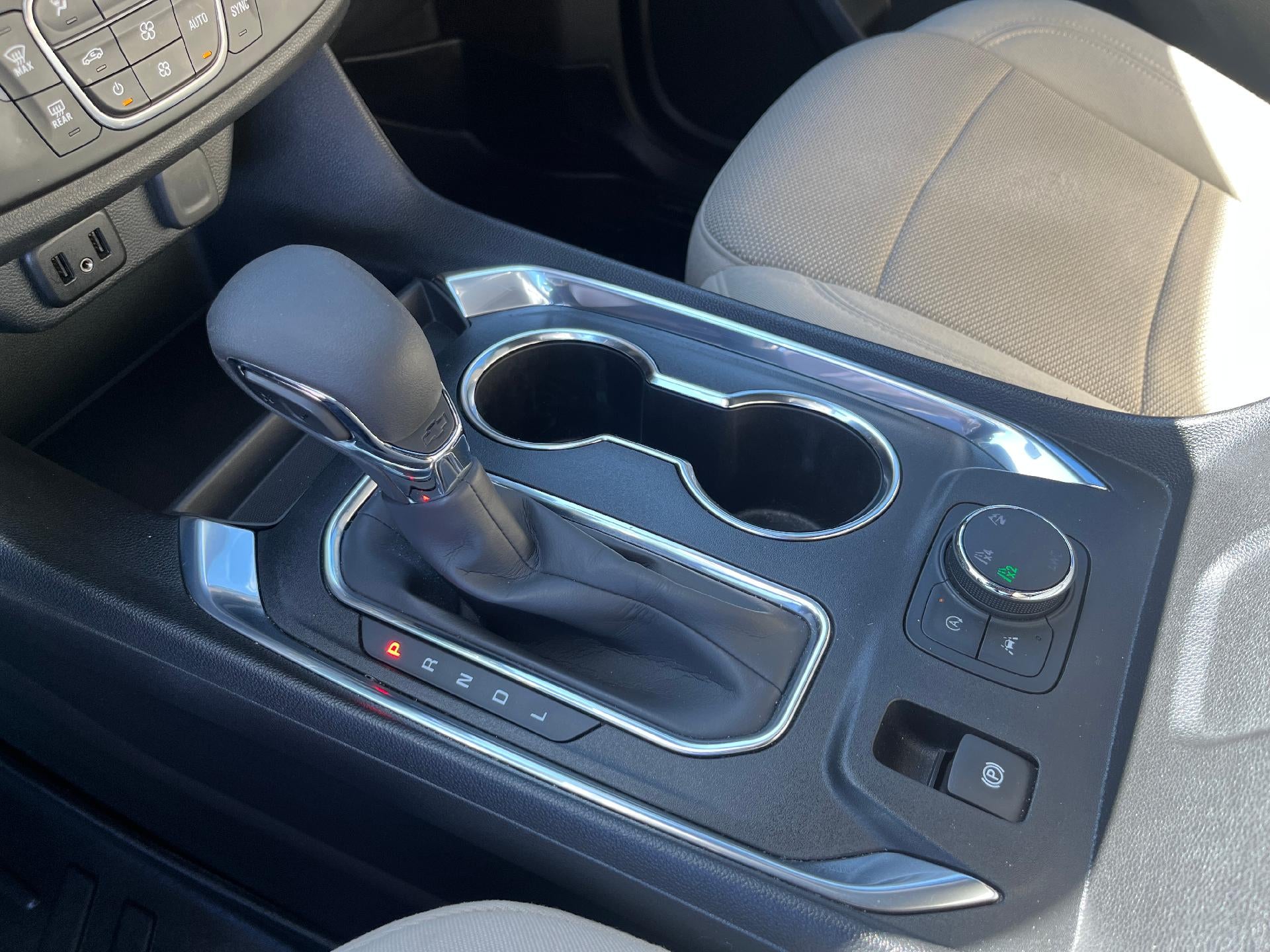 2022 Chevrolet Traverse LS