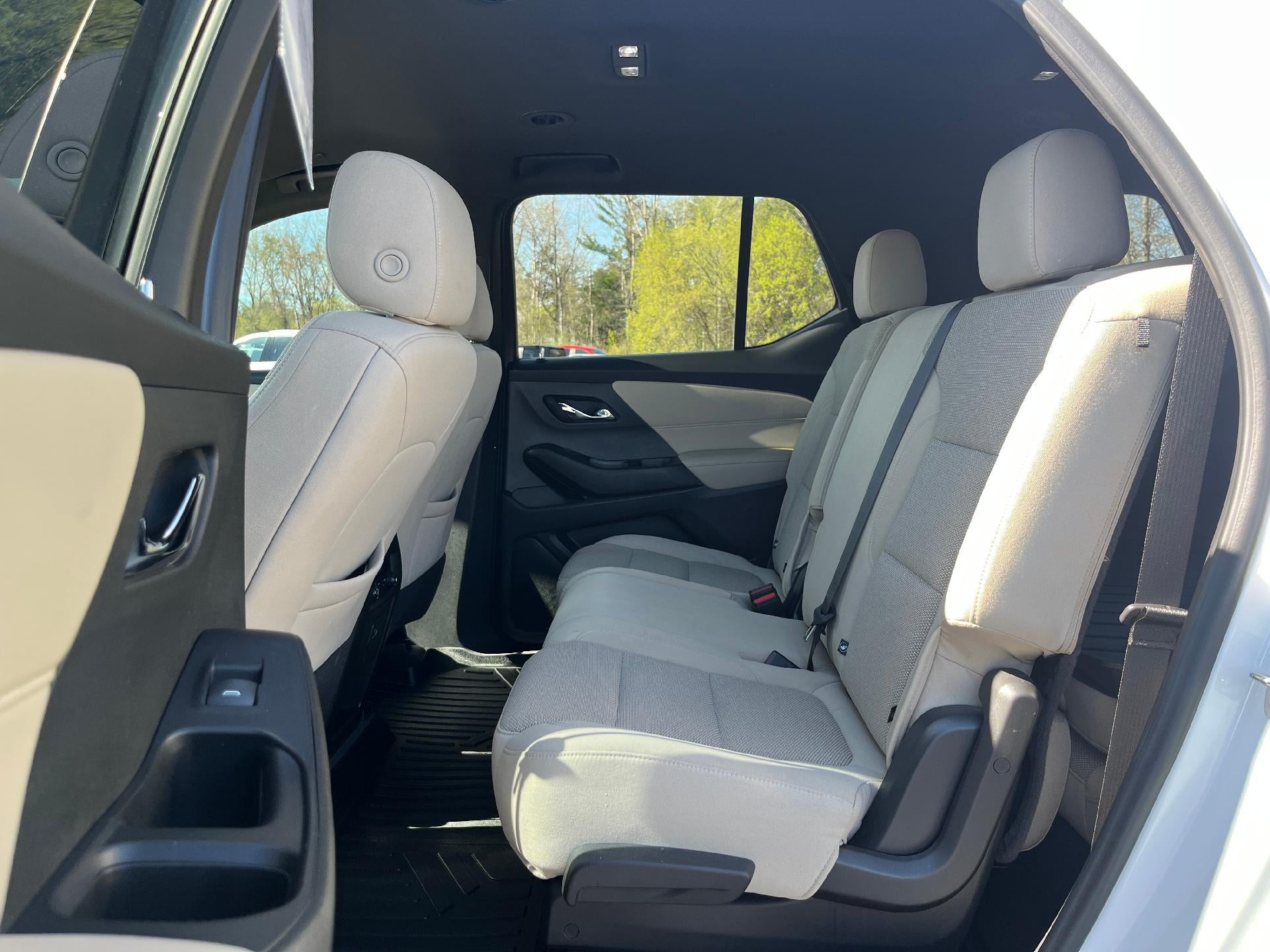 2022 Chevrolet Traverse LS