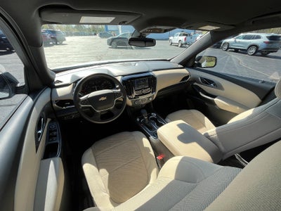 2022 Chevrolet Traverse LS