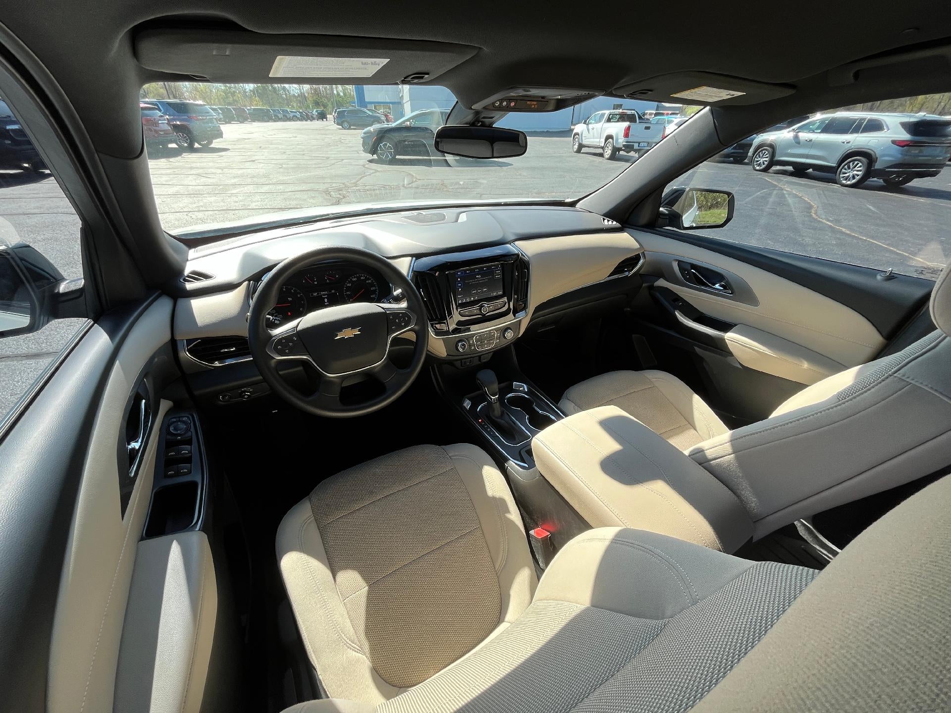 2022 Chevrolet Traverse LS