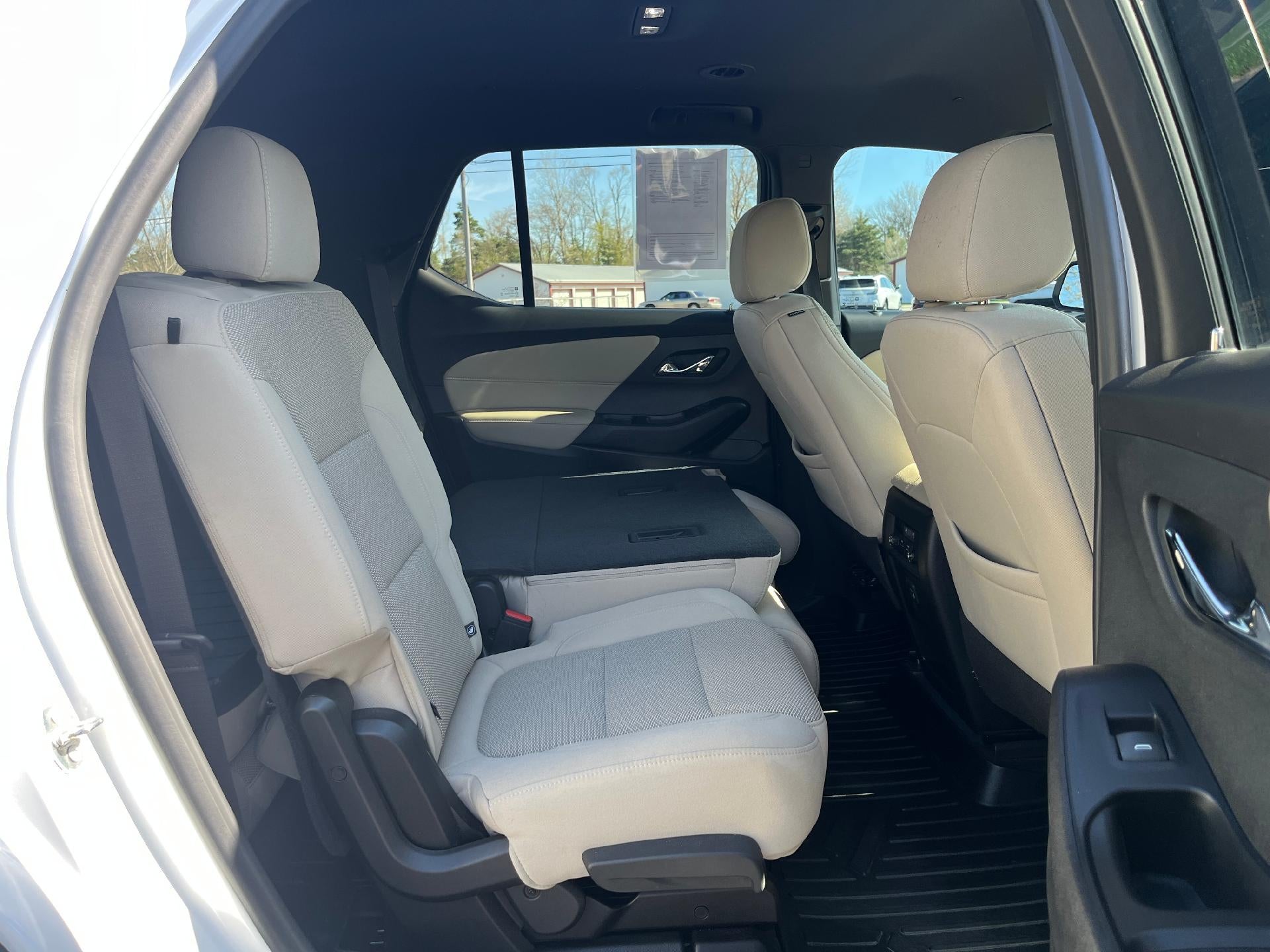 2022 Chevrolet Traverse LS