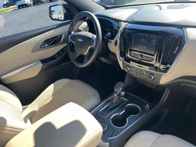 2022 Chevrolet Traverse LS