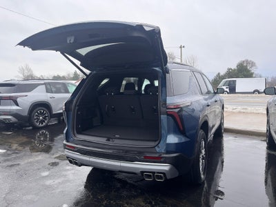 2025 Chevrolet Traverse LT