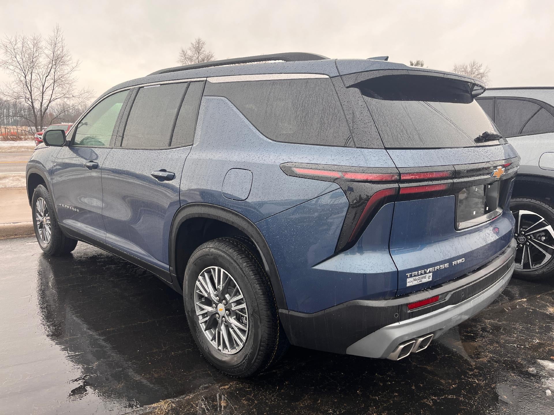 2025 Chevrolet Traverse LT