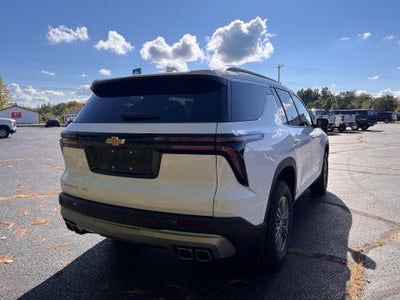 2025 Chevrolet Traverse LT