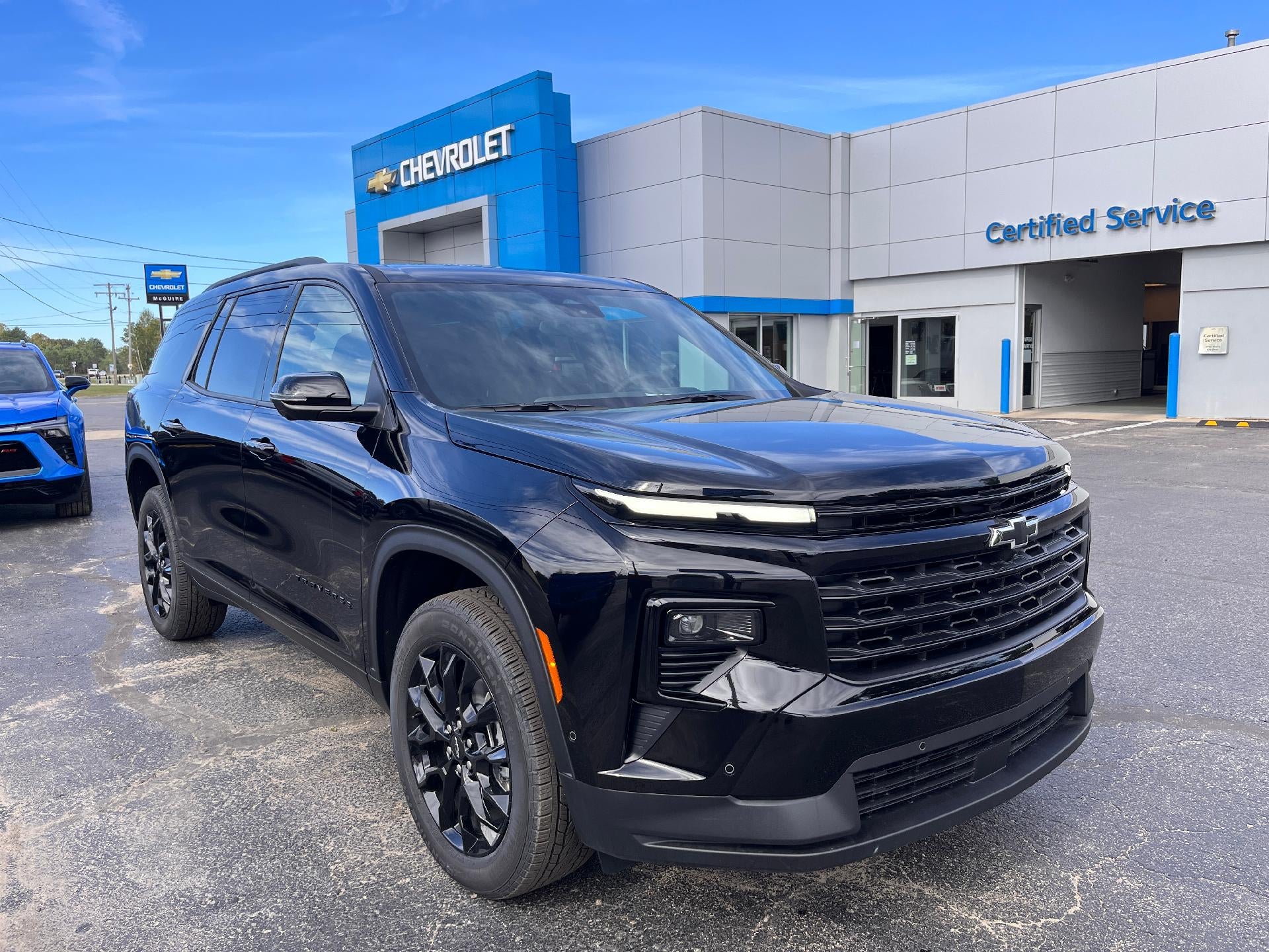 2025 Chevrolet Traverse LT