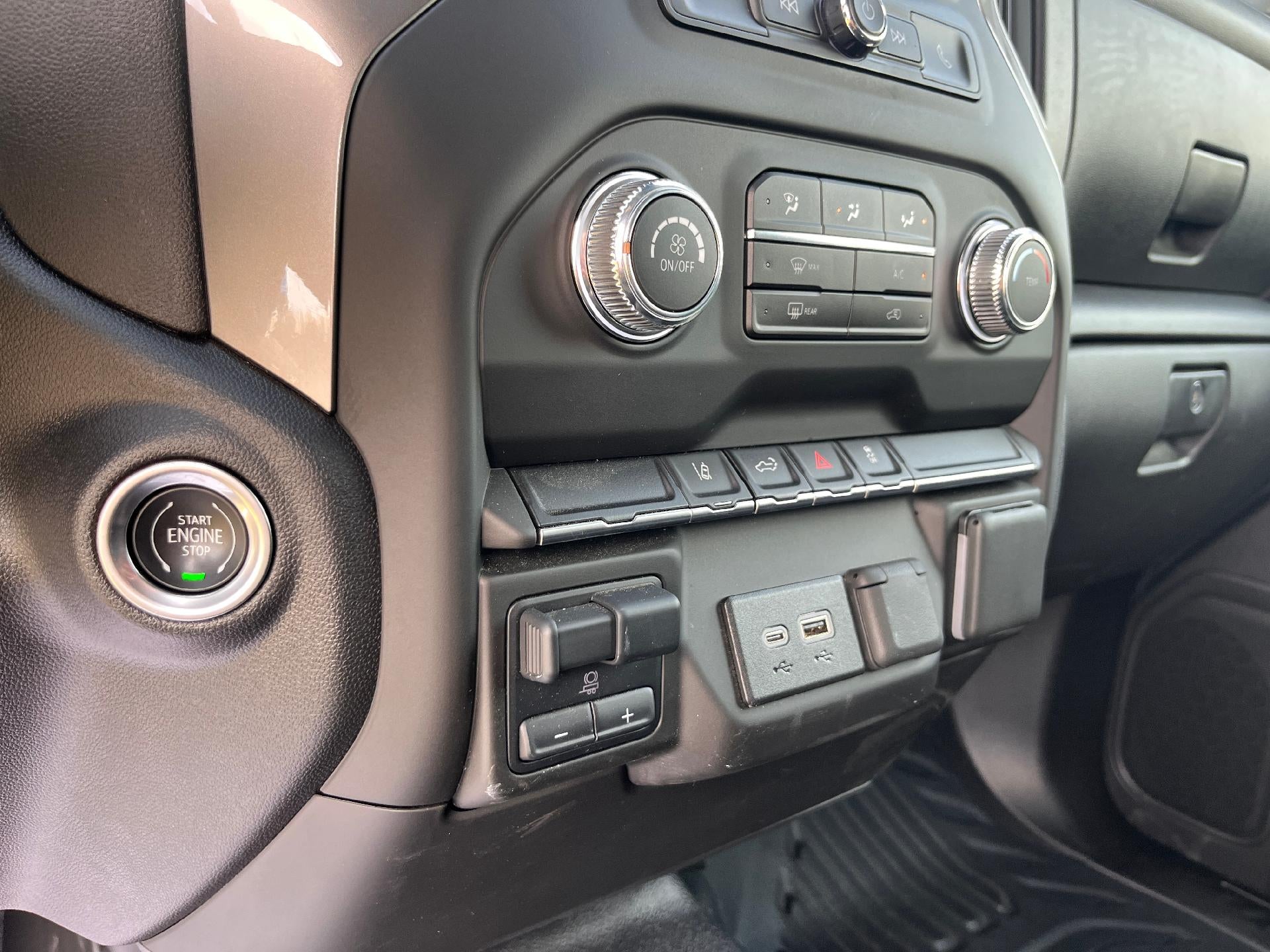 2024 GMC Sierra 2500 HD Pro