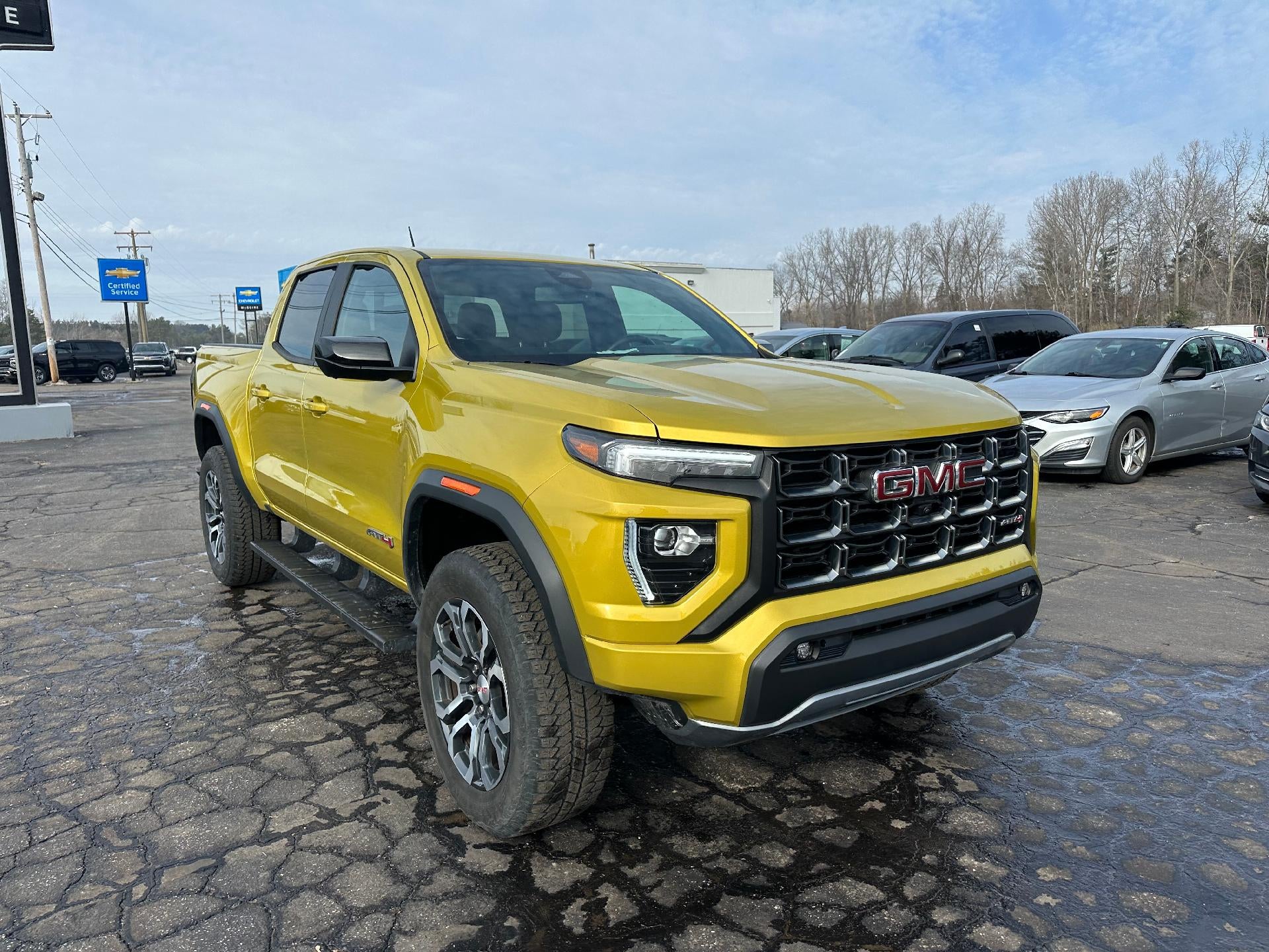 2023 GMC Canyon AT4