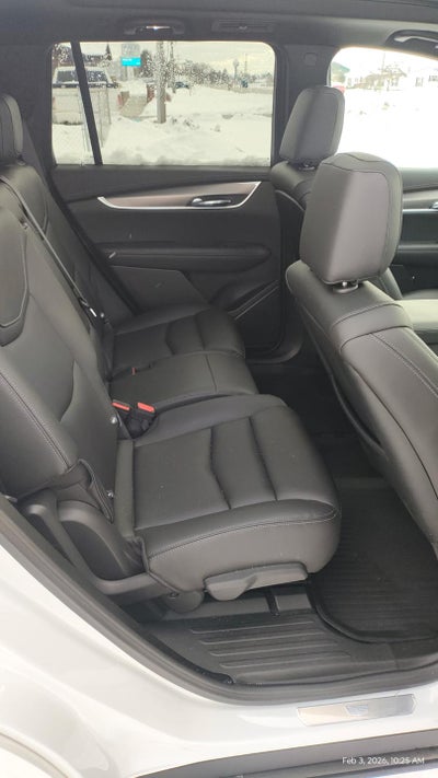 2024 Cadillac XT6 Luxury