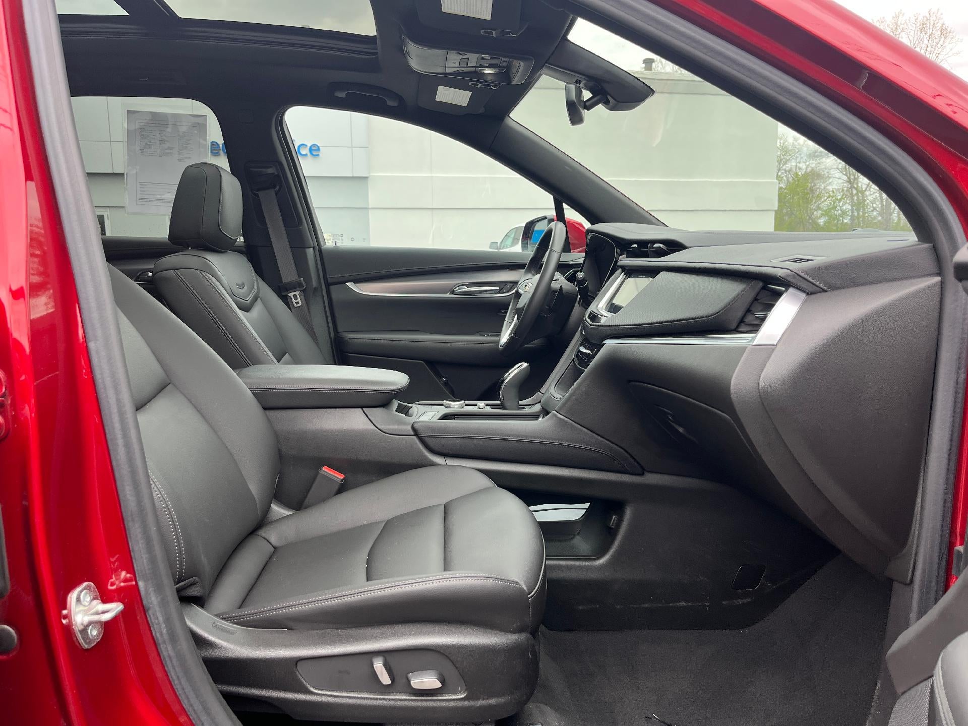 2024 Cadillac XT6 Luxury