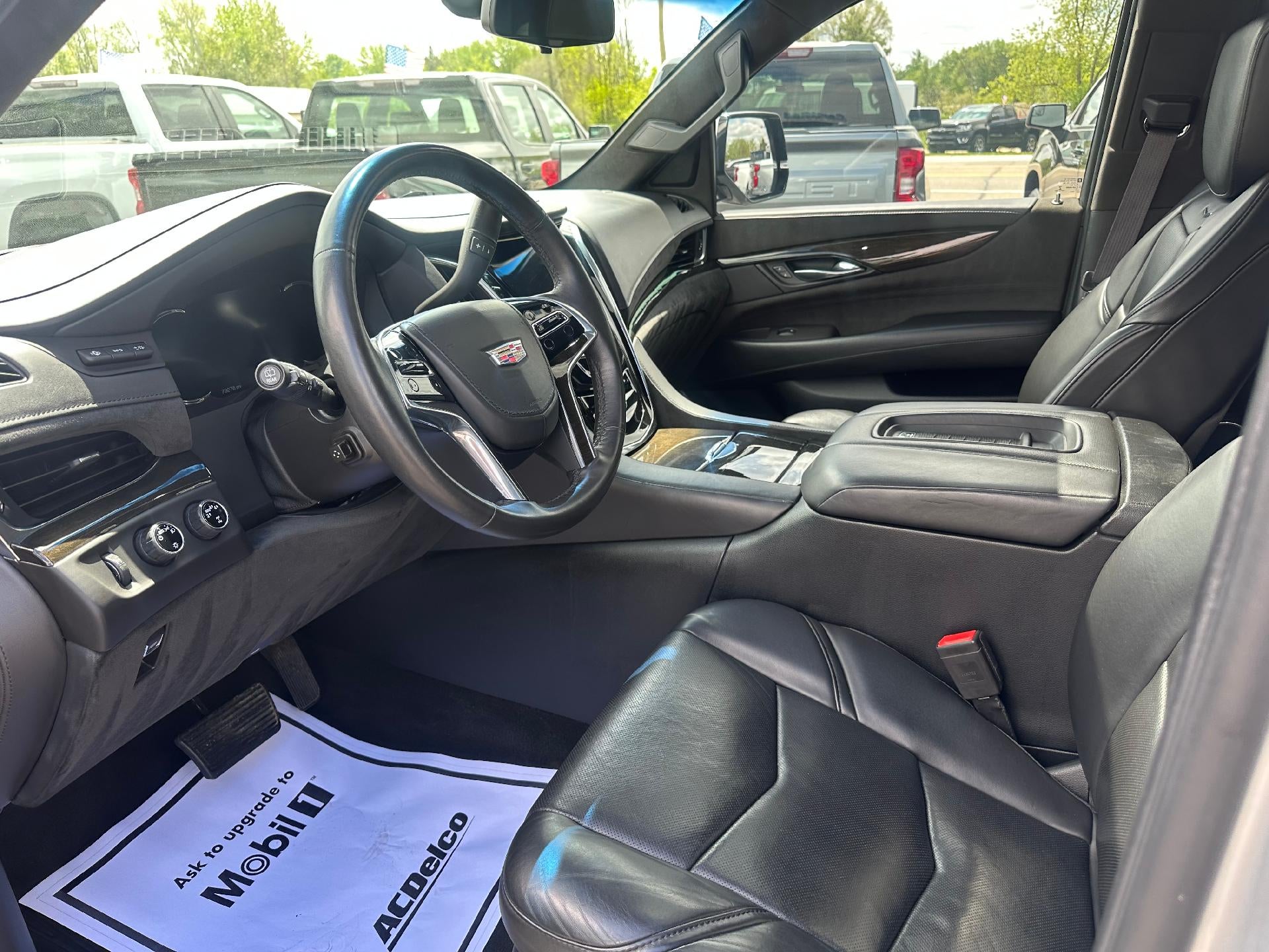 2017 Cadillac Escalade Platinum