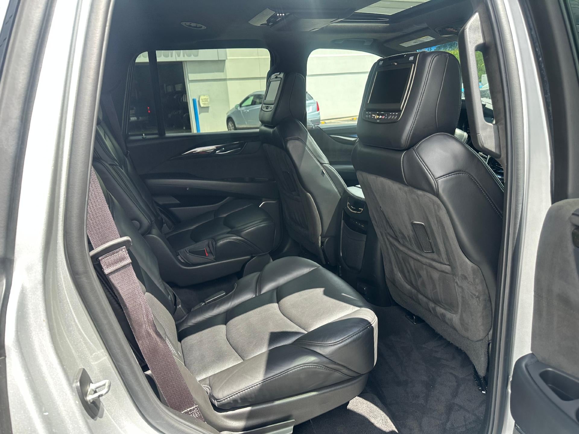 2017 Cadillac Escalade Platinum