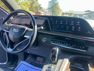2024 Cadillac Escalade ESV Luxury