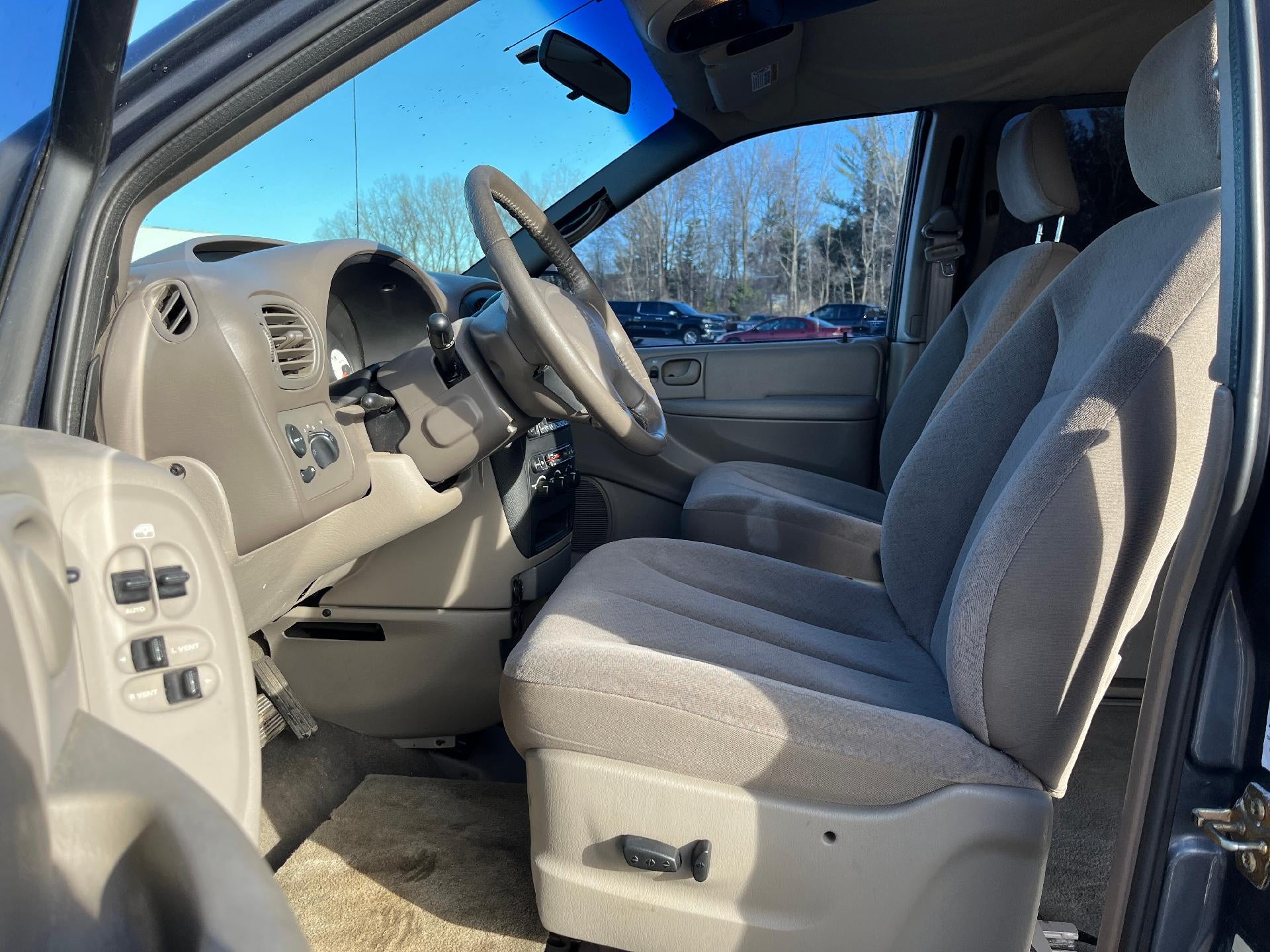 2002 Dodge Caravan Sport