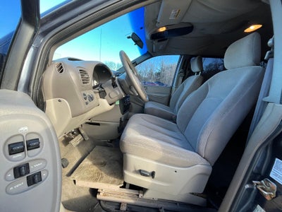 2002 Dodge Caravan Sport
