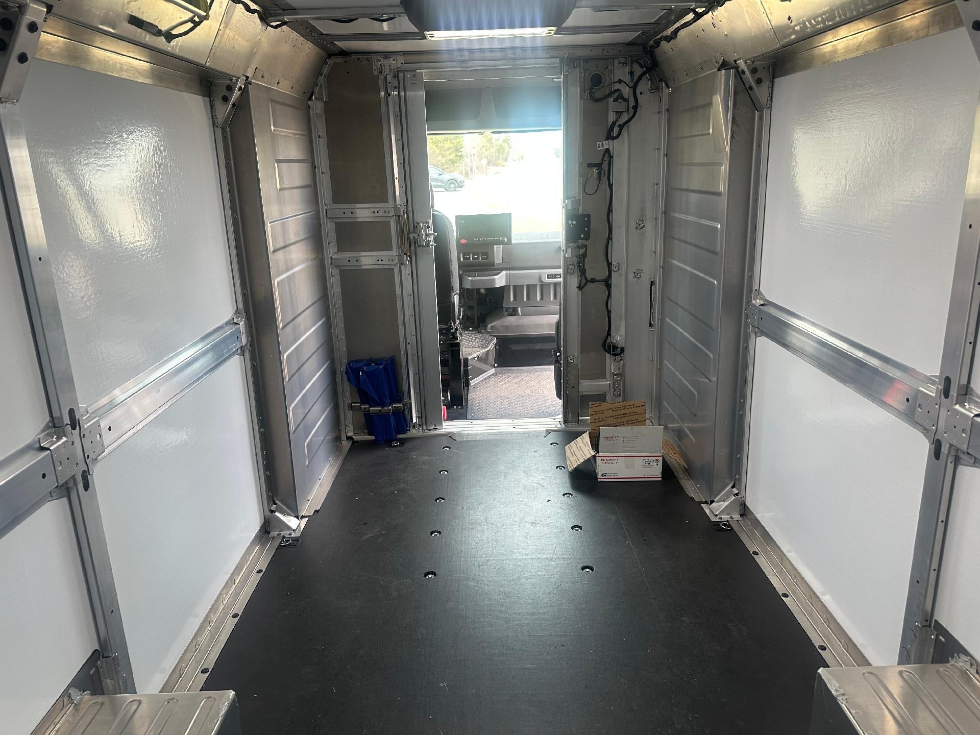 2024 BrightDrop Zevo 600 Base