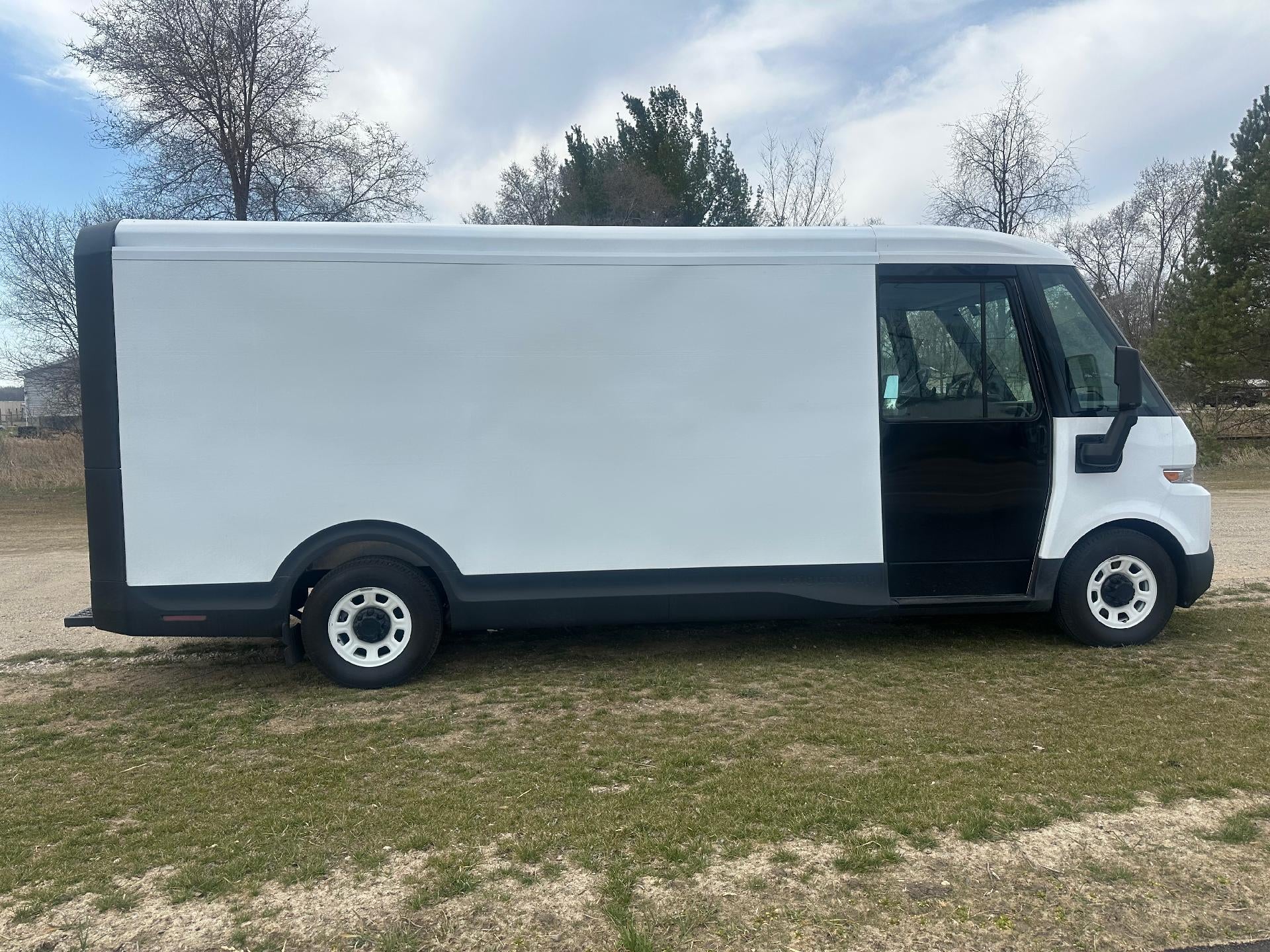 2024 BrightDrop Zevo 600 Base