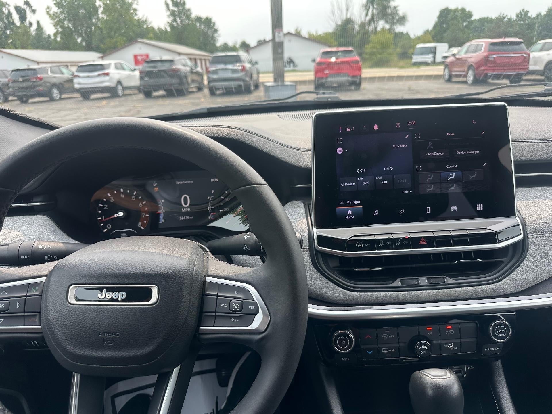 2023 Jeep Compass Latitude Lux FWD