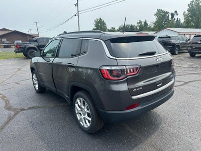 2023 Jeep Compass Latitude Lux FWD