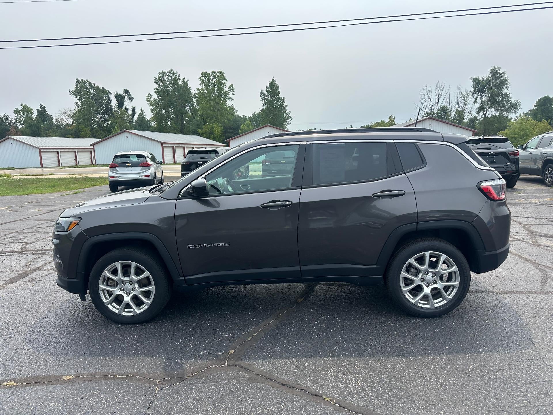 2023 Jeep Compass Latitude Lux FWD