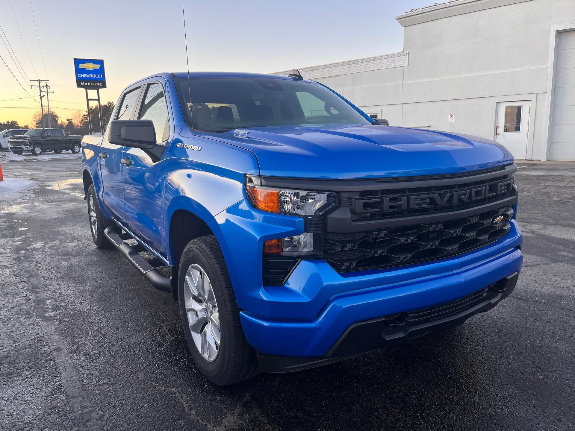 2025 Chevrolet Silverado 1500 Custom