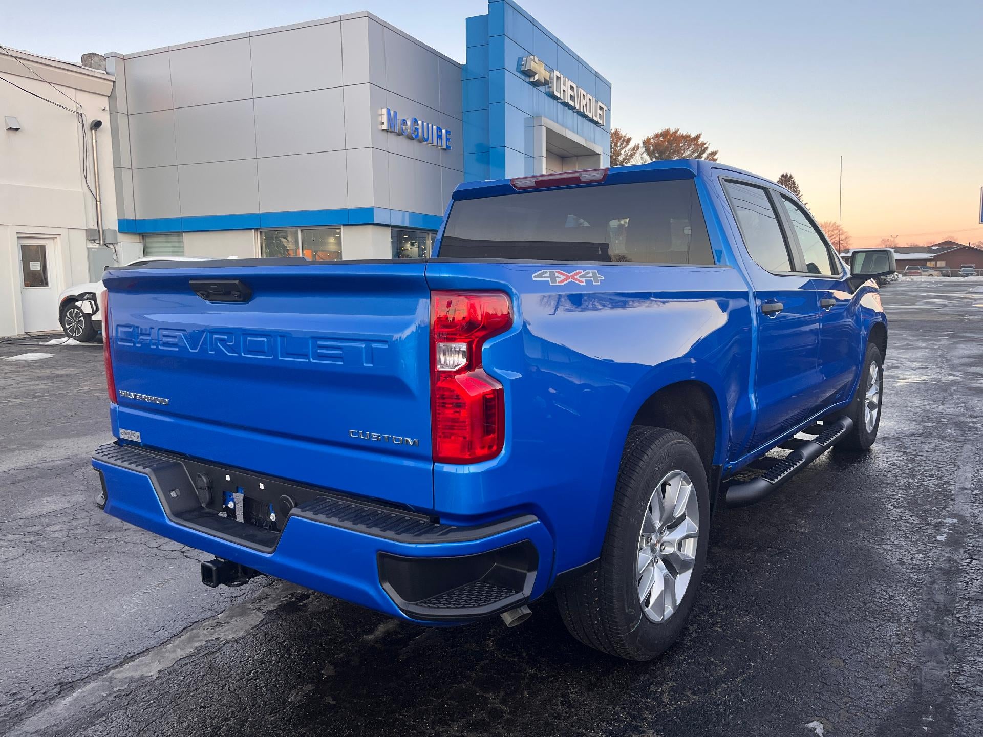 2025 Chevrolet Silverado 1500 Custom