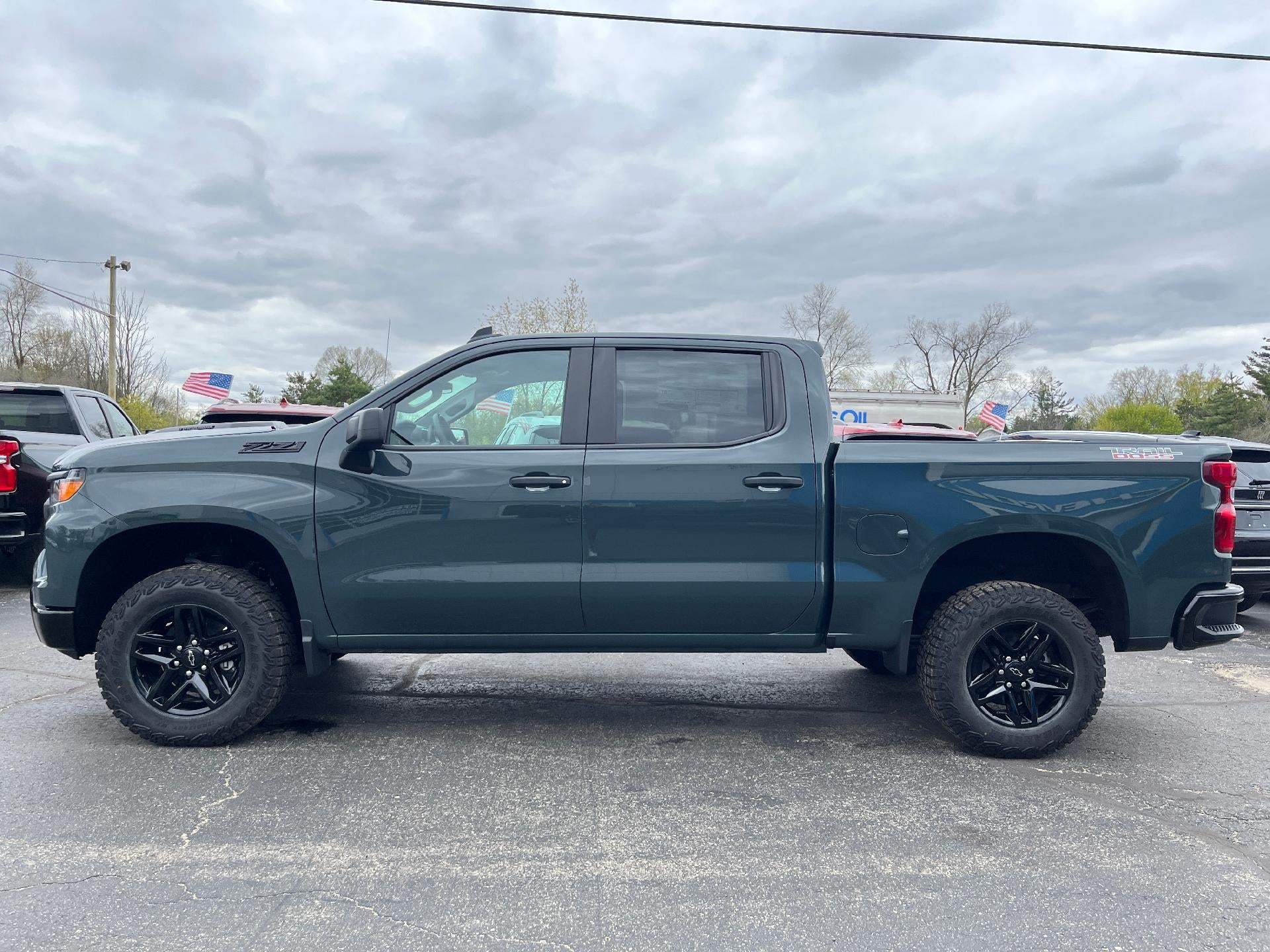 2025 Chevrolet Silverado 1500 Custom Trail Boss