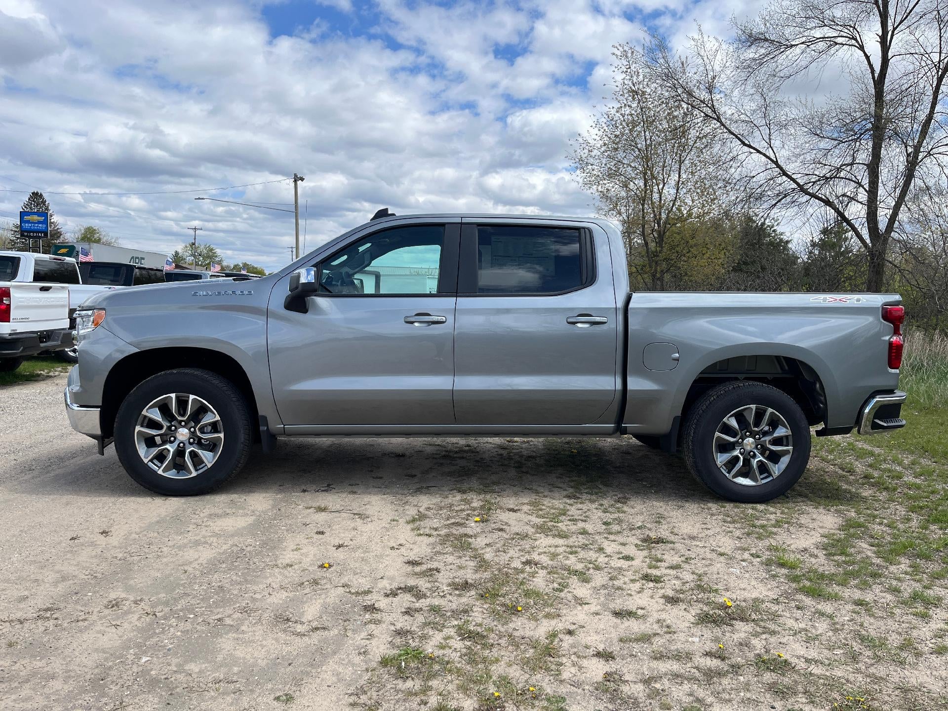 2025 Chevrolet Silverado 1500 LT (2FL)